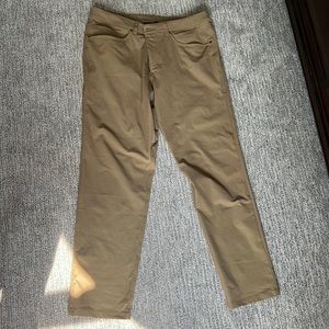 ABC Classic Fit Trouser Lululemon Men’s dress pant